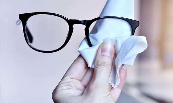 eyeglasses-cleaning-cloth