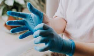 how are latex gloves made