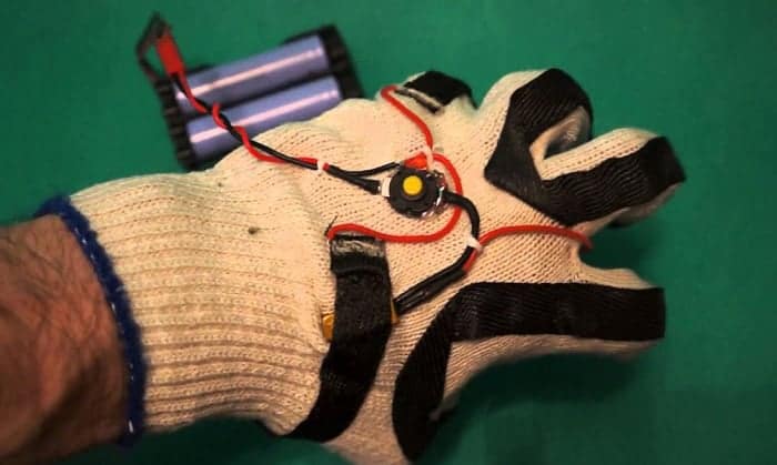 diy-heated-gloves