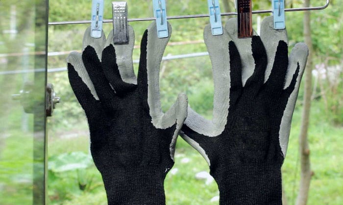 wash-kevlar-gloves