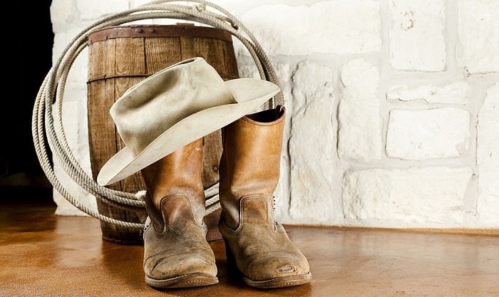 Ariat Vs Justin Work Boots: Which One Is Better?