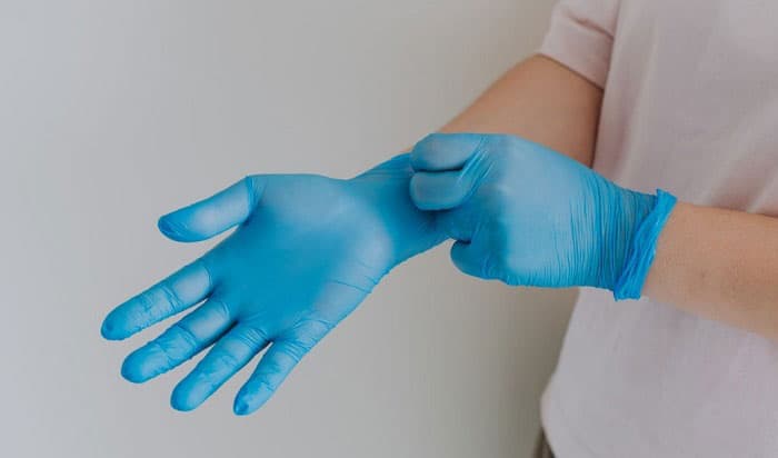 when should non sterile gloves be worn