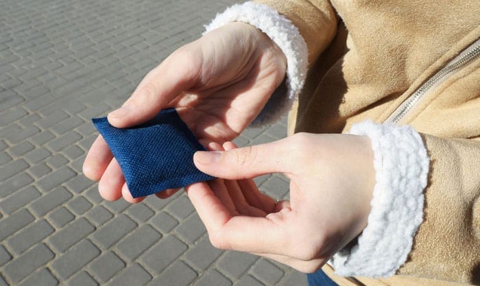 hand-warmer-gloves