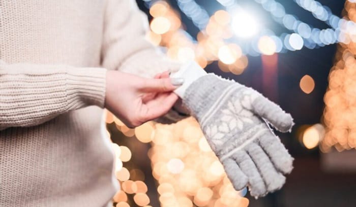 how to keep your fingers warm in gloves