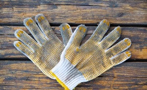 leather-glove-cleaner